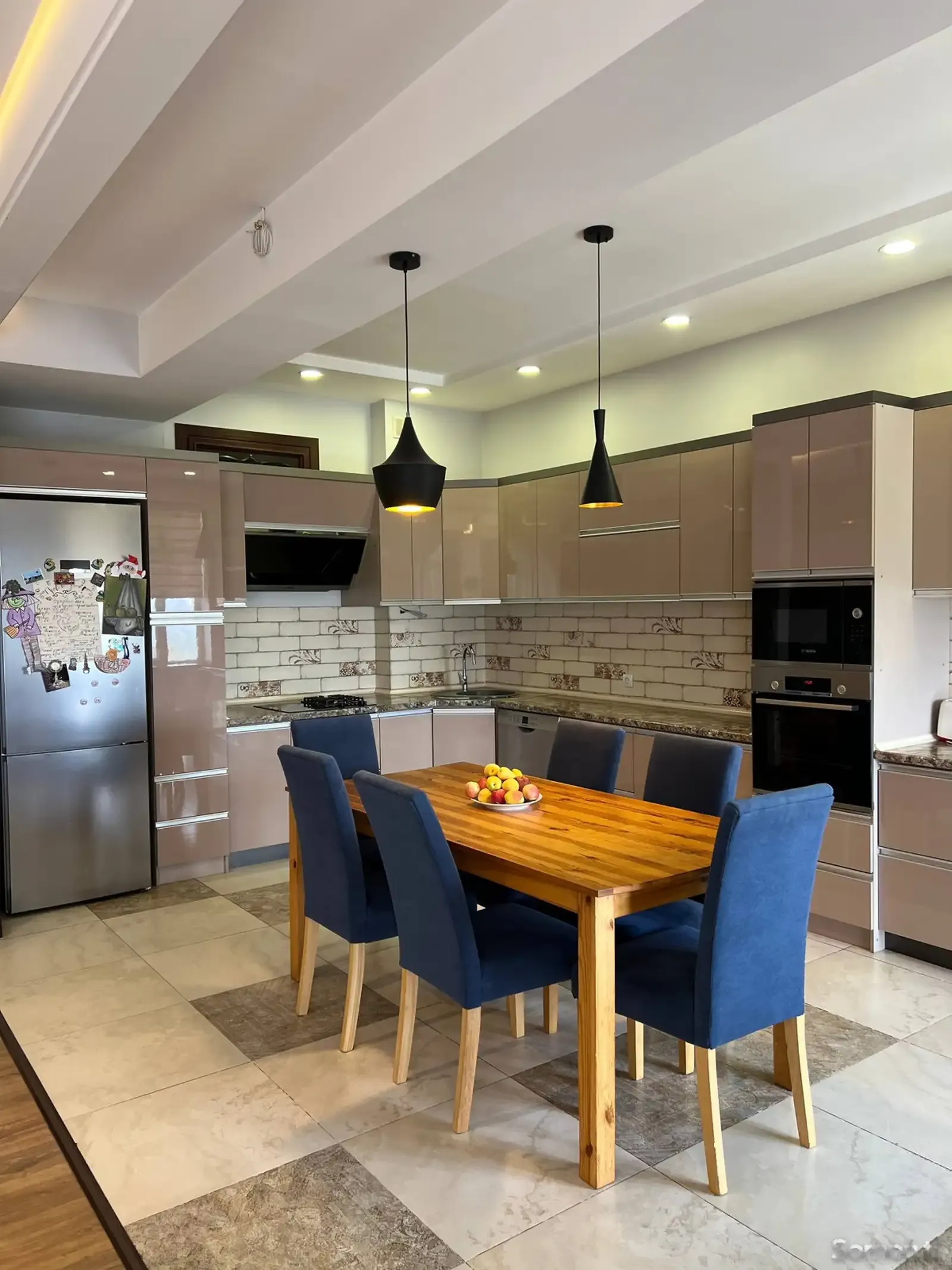 6-комн. квартира, 10 этаж, 270 м², Сомони