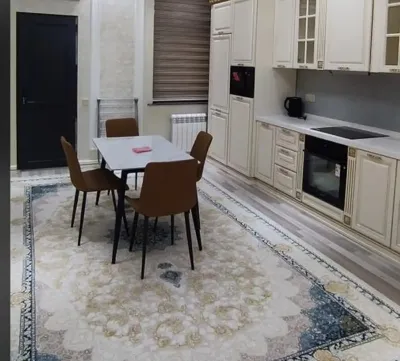 2-комн. квартира, 9 этаж, 100м², Сомони Медгородок на против школы 14