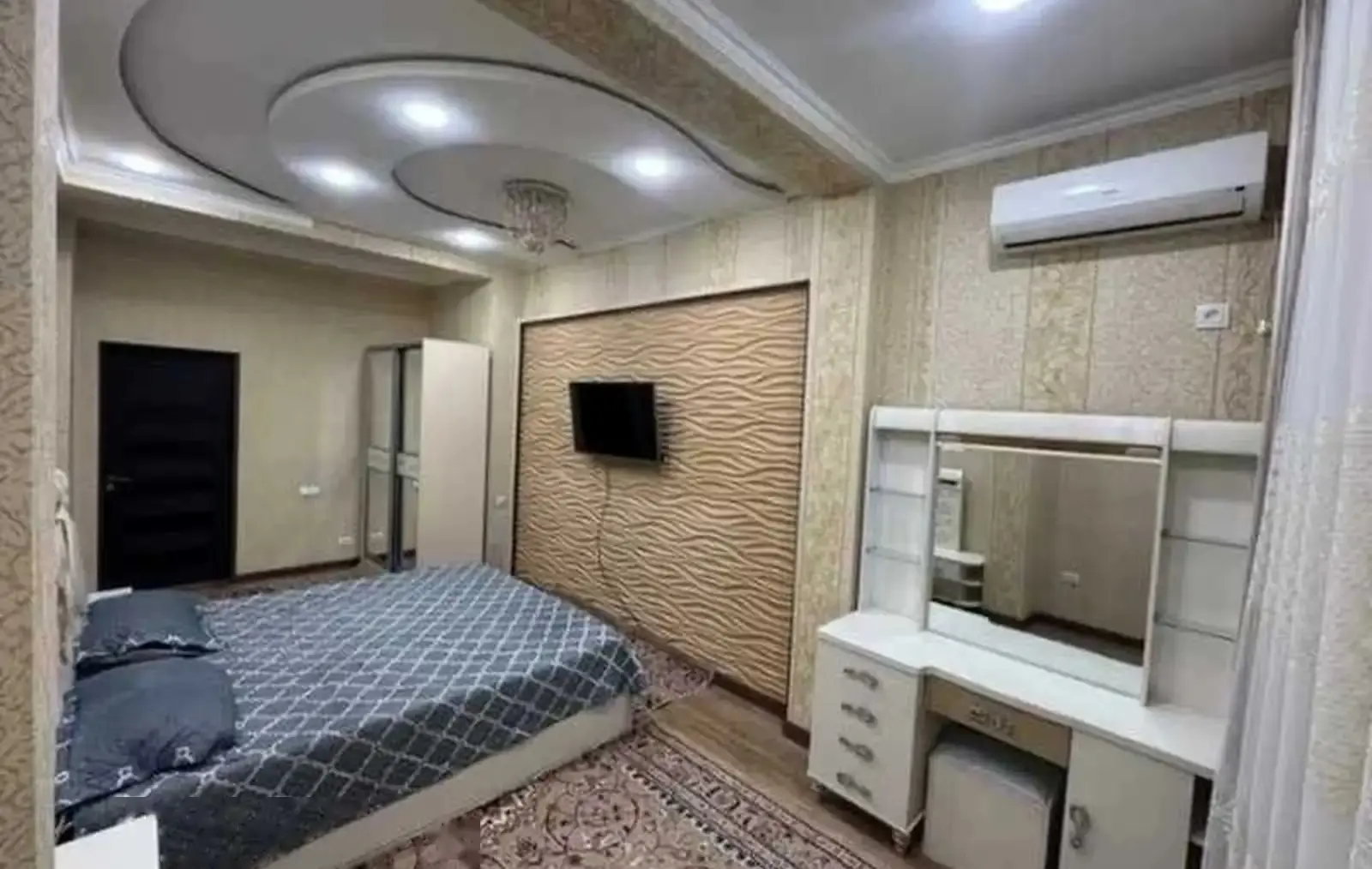 2-комн. квартира, 10 этаж, 60м², Танк
