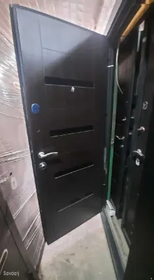 Железная дверь