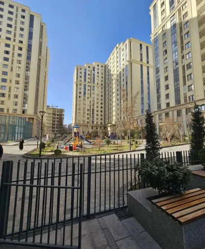 2-комн. квартира, 15 этаж, 59 м², Шохмансур