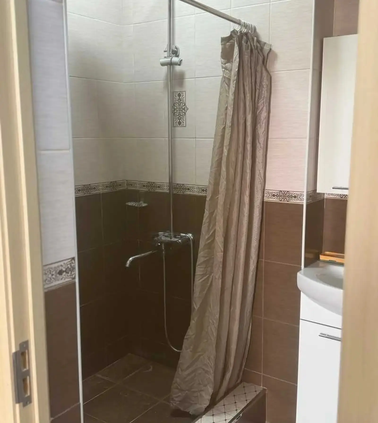 2-комн. квартира, 8 этаж, 65м², Сино
