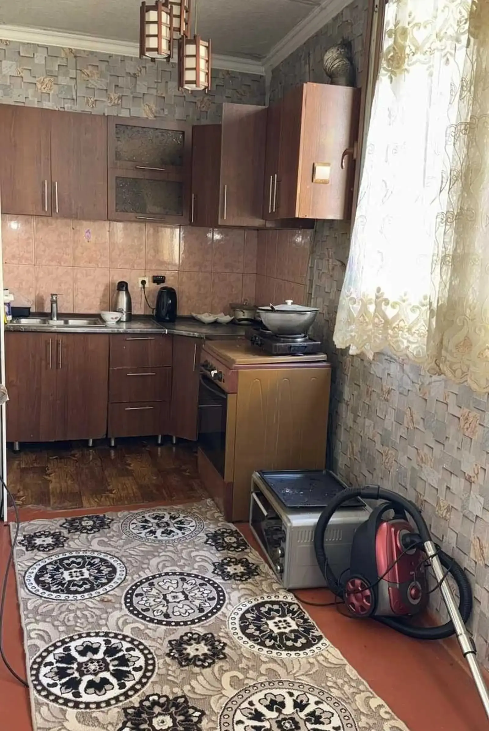 2-комн. квартира, 3 этаж, 75м², 46мкр