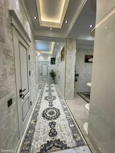 3-комн. квартира, 12 этаж, 70м², 102мк назди родом