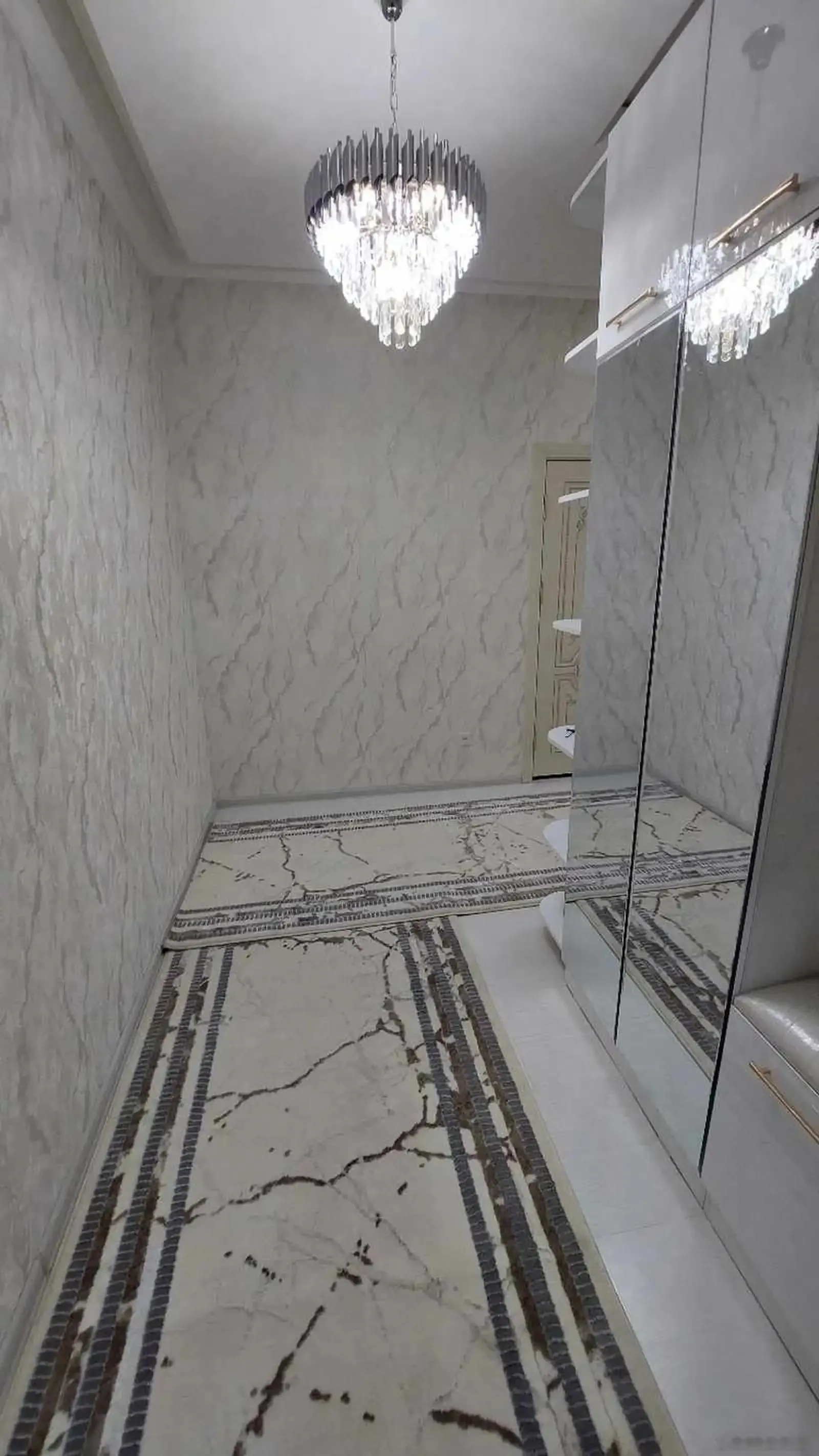 2-комн. квартира, 6 этаж, 76м², Сино 82мкр