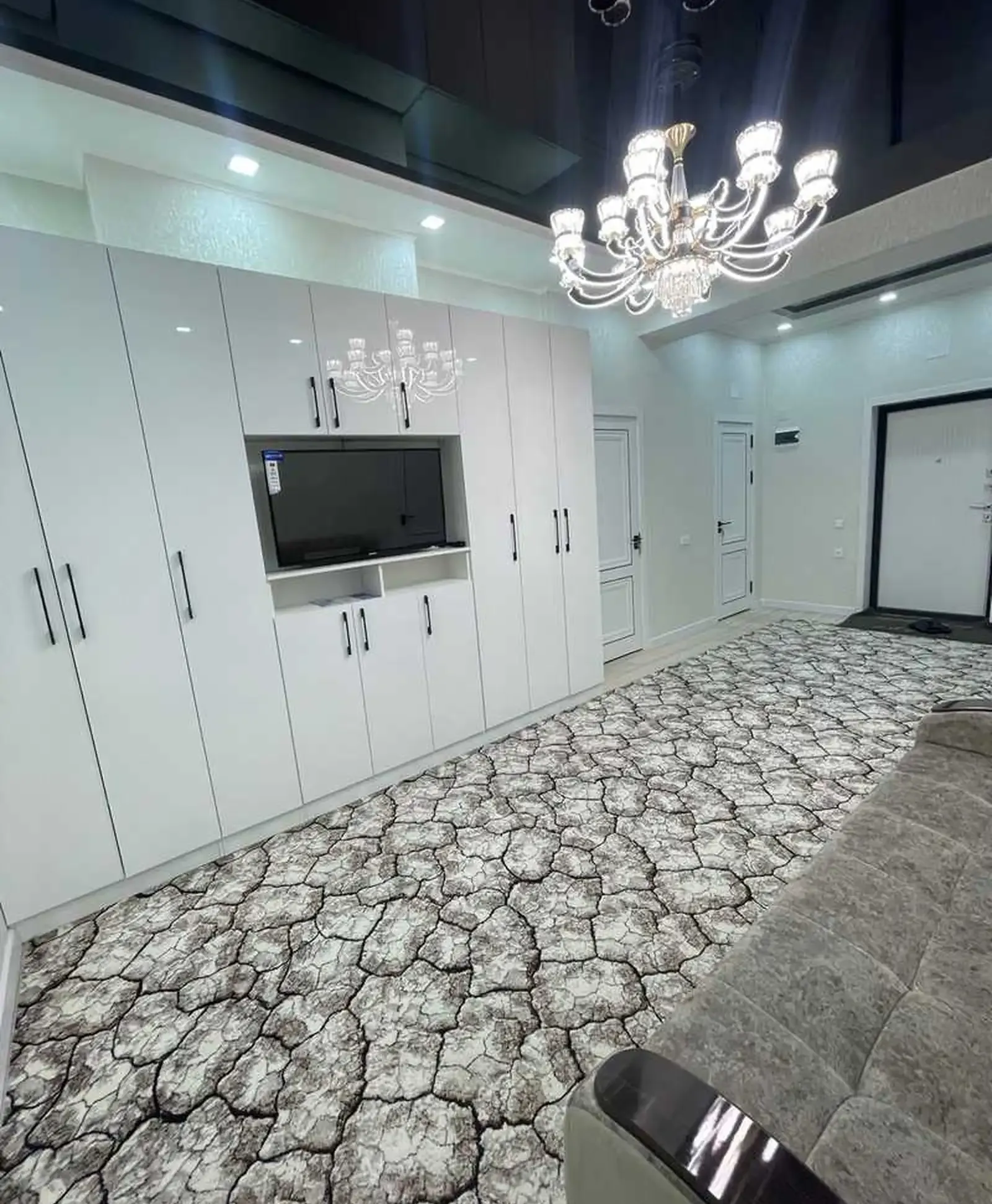 2-комн. квартира, 12 этаж, 69м², 92 мкр