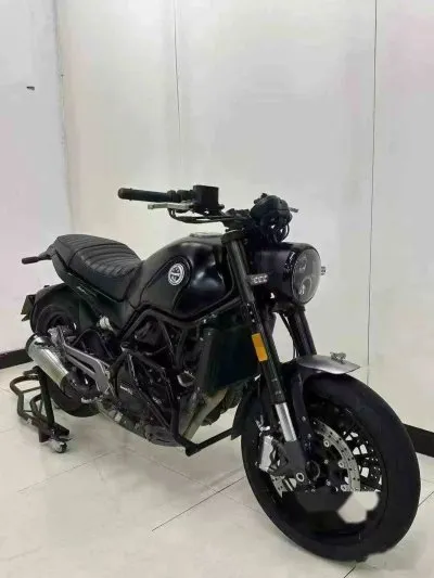 Мотоцикл Benelli