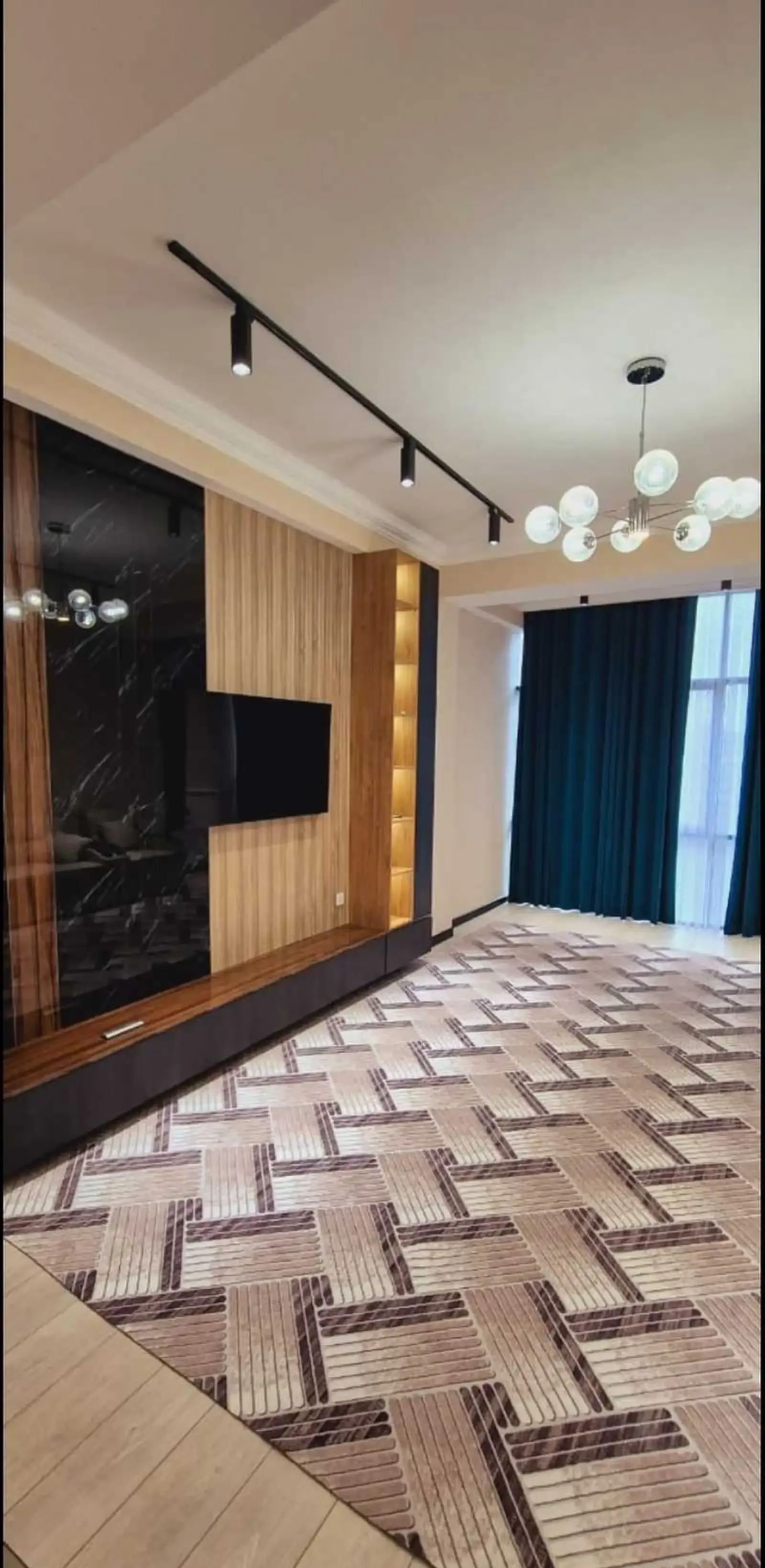 2-комн. квартира, 13 этаж, 77м², Шоҳмансур