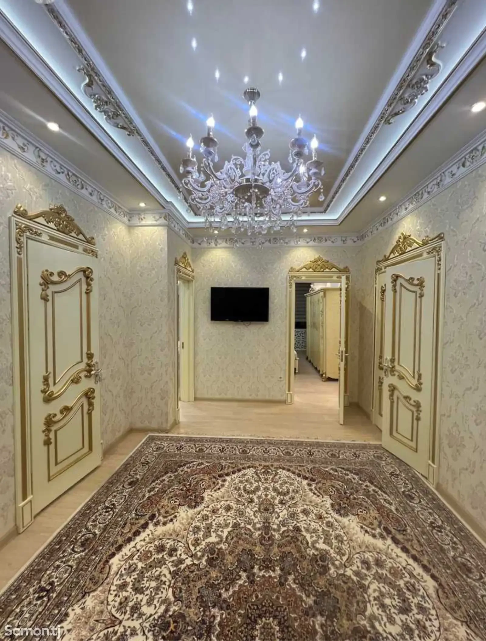 3-комн. квартира, 5 этаж, 129м², Повороти Аэропорт