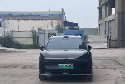 Zeekr 7X, 2025