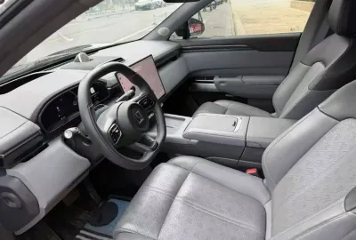 Zeekr 7X, 2025