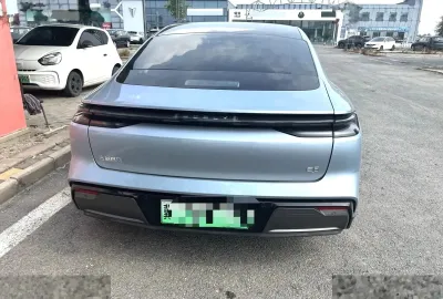 Geely Galaxy E8, 2025