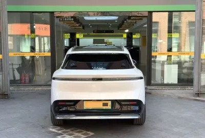 Zeekr 7X, 2025