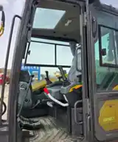 Экскаватор XCMG